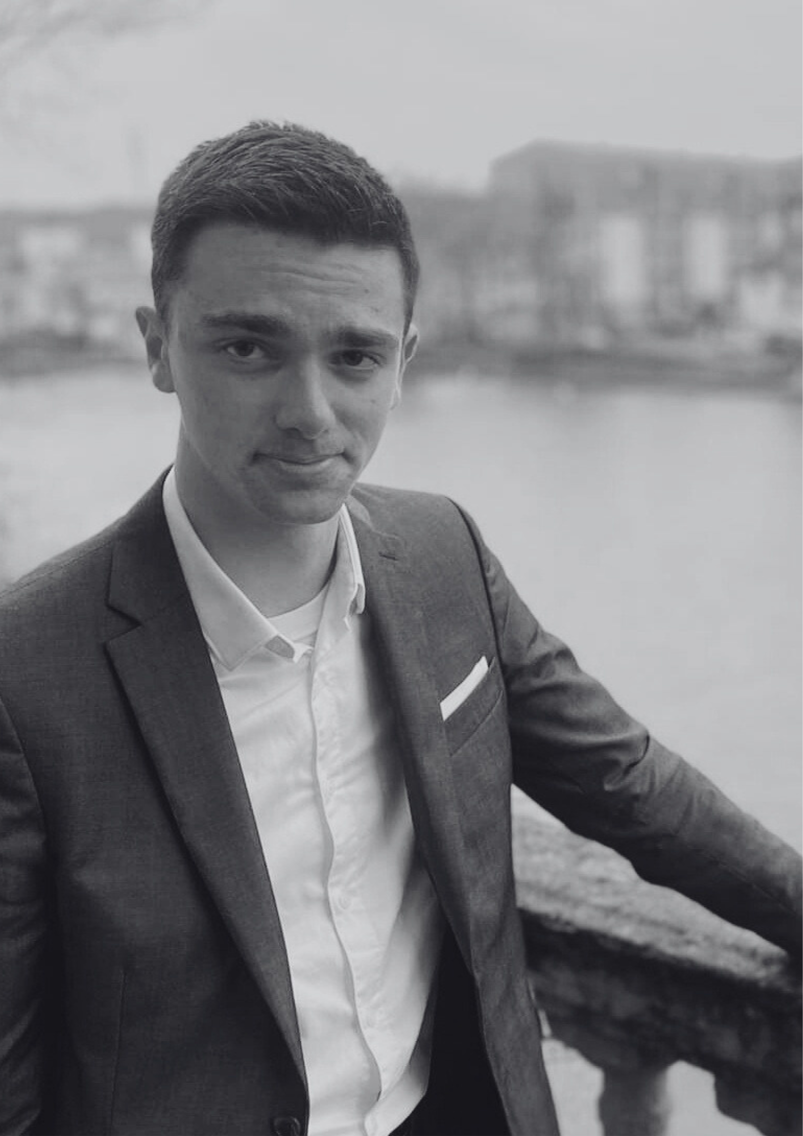 Qui Sommes Nous Deviens Citoyen